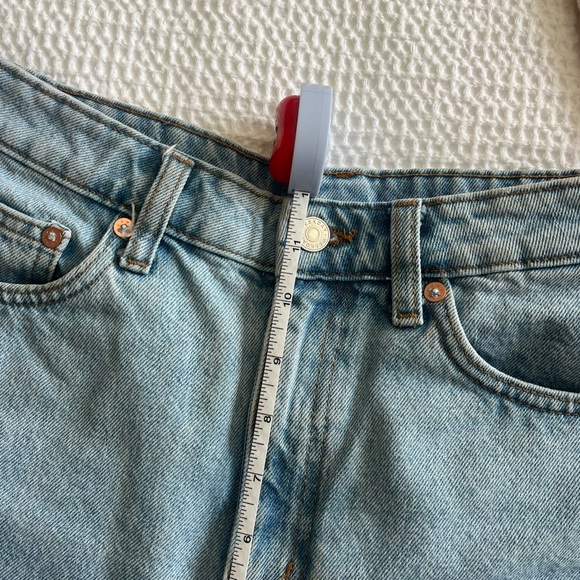 WEEKDAY ROWE DENIM SHORTS SZ 29 - splendid blue - Picture 9 of 10